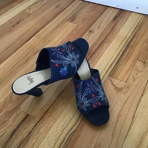 Impo Embroidered Slide